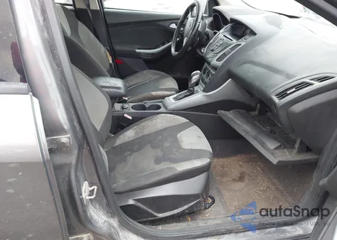 2012 Ford Focus Se z USA, uszkodzony, nr VIN 1FAHP3F2XCL104044